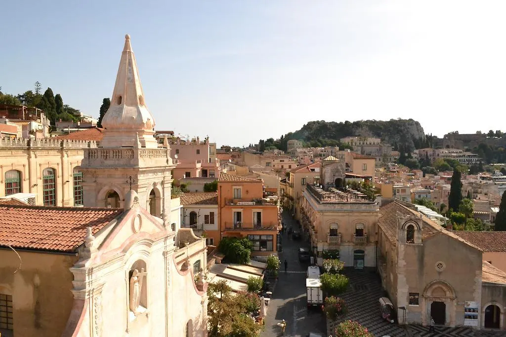 Charming Place Taormina 0*,